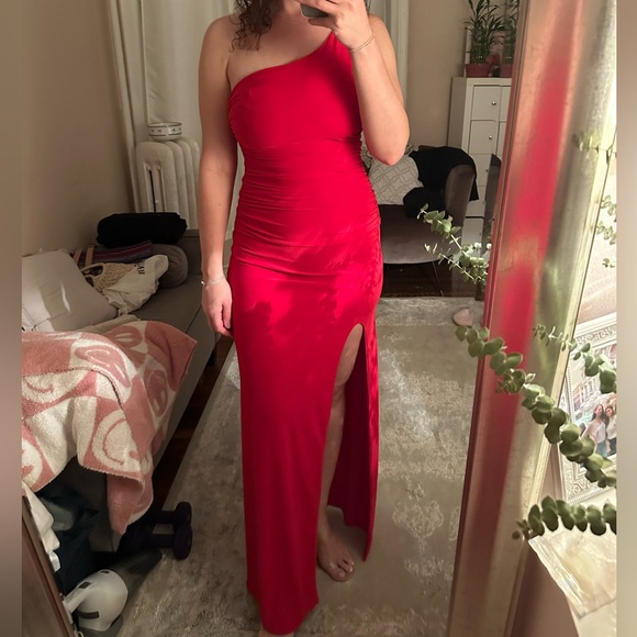 Club L London Dresses & Skirts - Club L London Vibrant Red One-Shoulder Gown